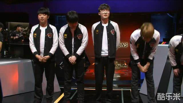 展奠定了坚 展奠定了坚