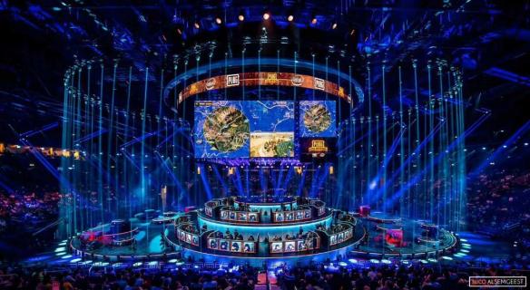 人物页承载 人物页承载