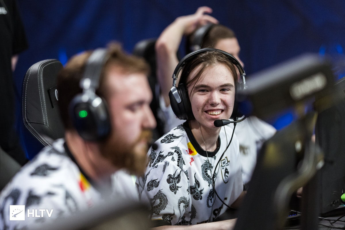 对费斯本人 对费斯本人