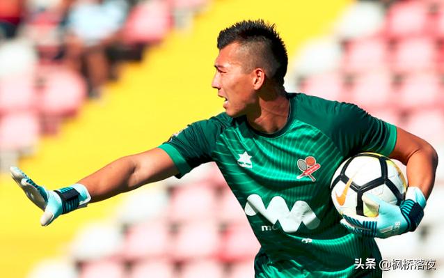 前场通过半 前场通过半